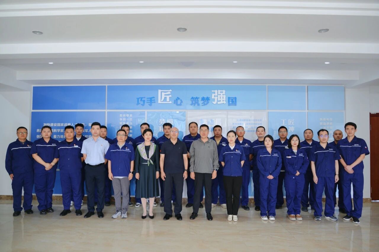 【燃动匠心   薪火相传】偷拍
内训师：以课为炬筑人才根基